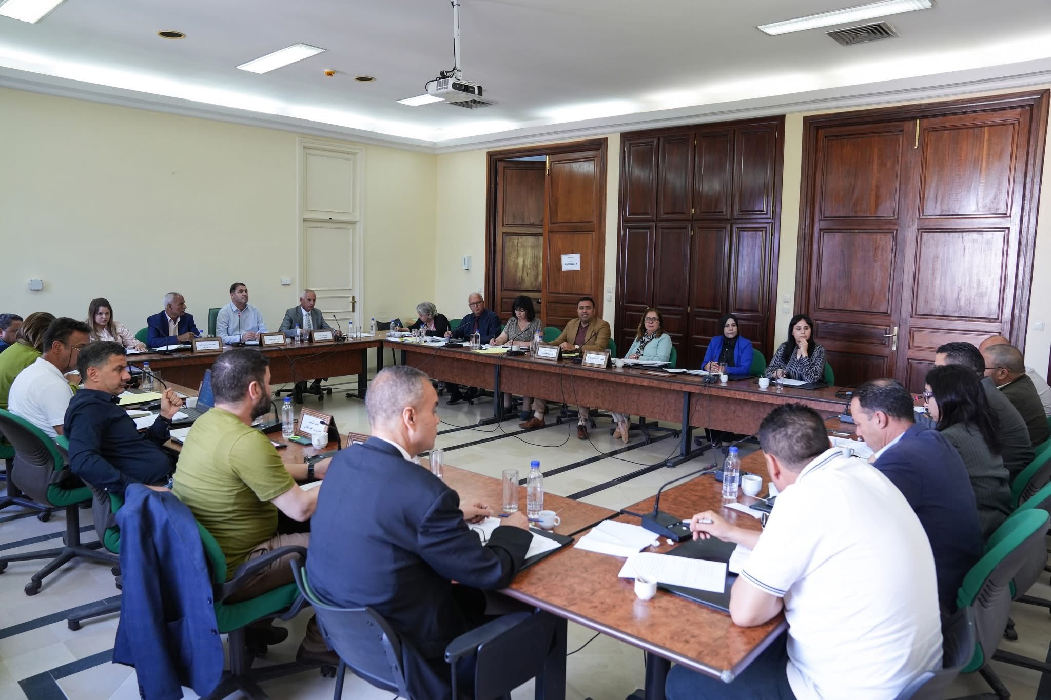 الاتفاق صلب لجنة برلمانية على صيغة جديدة معدلة لمشروع القانون المتعلق بانتداب خريجي التعليم العالي ممن طالت بطالتهم