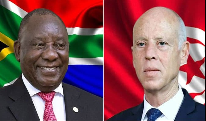 خلال مكالمة هاتفية من رئيس جمهورية جنوب إفريقيا : رئيس الدّولة يجدد موقفه الثّابت من أنّ إفريقيا للأفارقة
