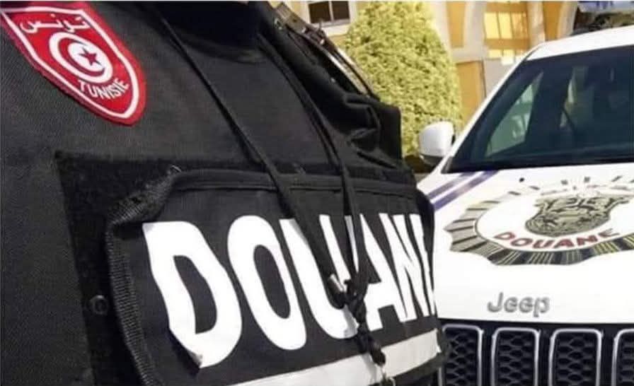  الحرس الديواني يحجز بضائع مهربة بقيمة 8،7 مليون دينار