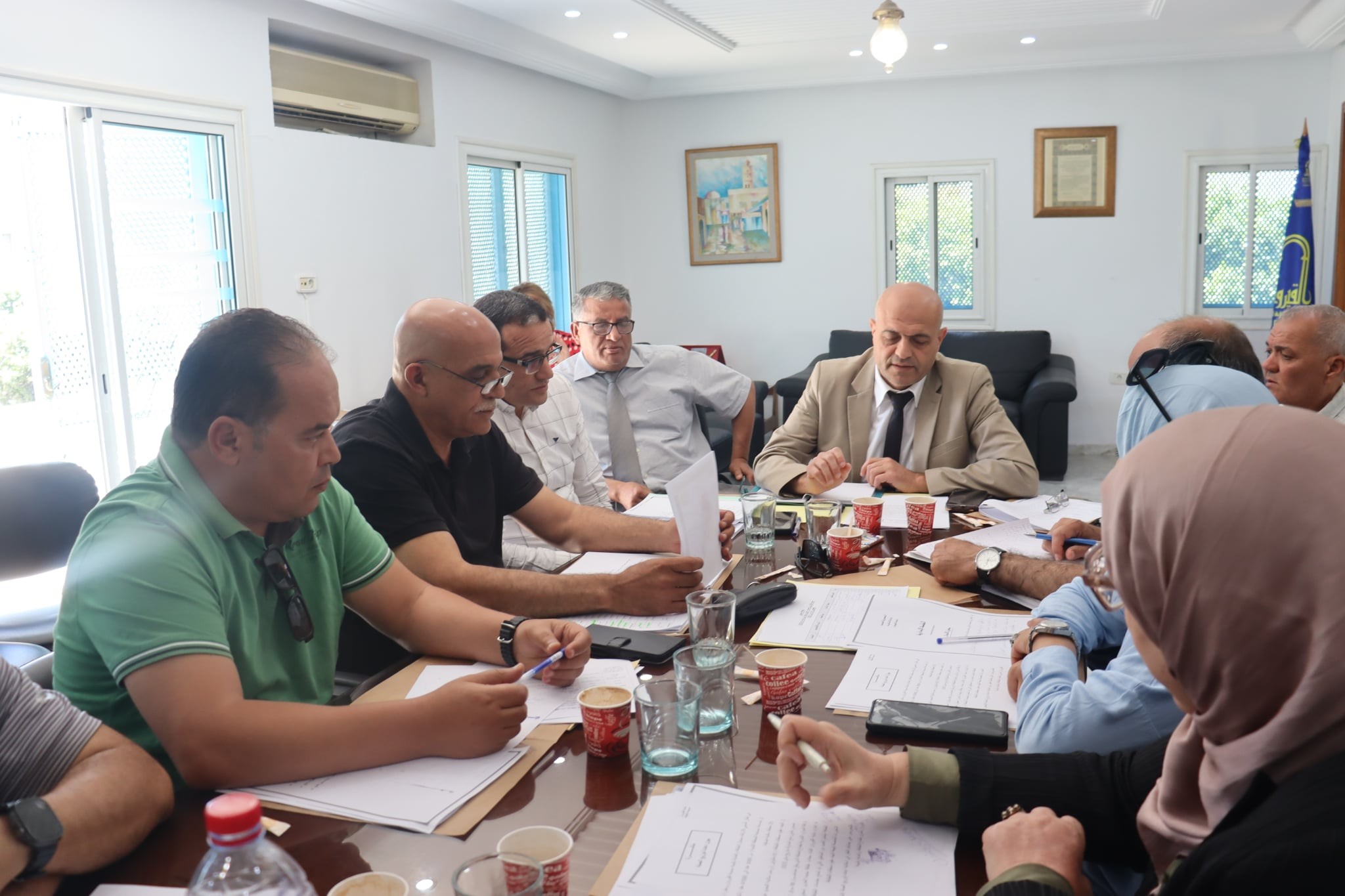 القيروان : جلسة عمل حول العناية بالنظافة و ختم ميزانية 2024