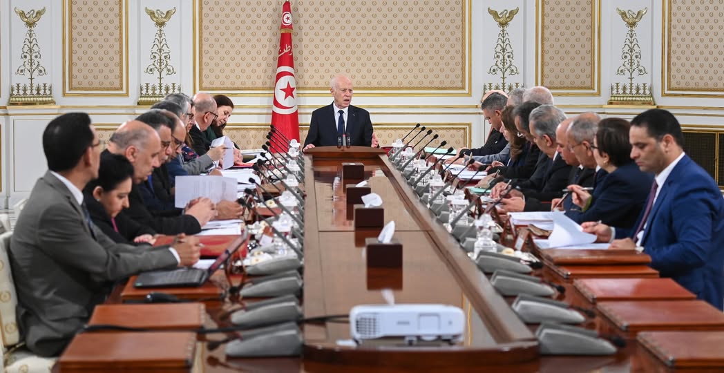 Kaïs Saïed annonce la dissolution d'une première société de sous-traitance