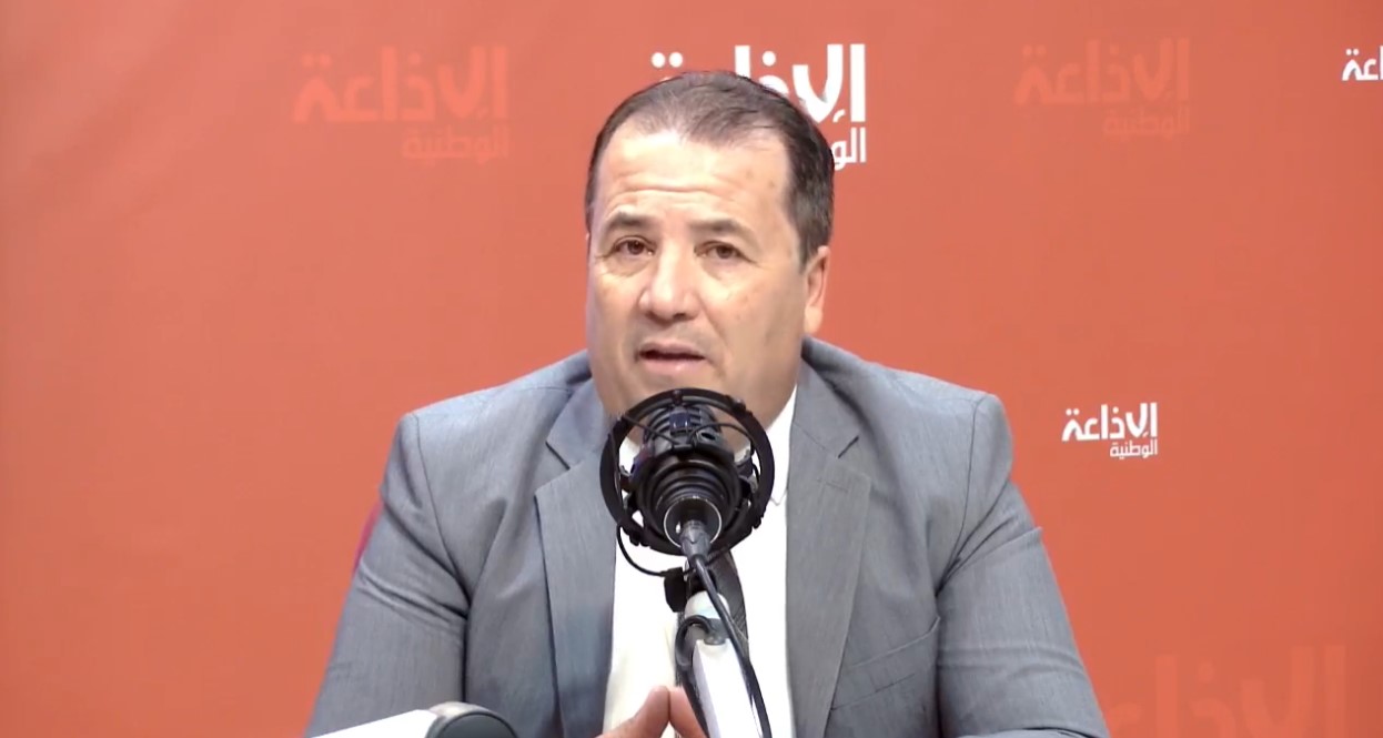 رياض الدريدي يدعو إلى تدقيق معمق في ملف قطع الغيار وصيانة الحافلات بمستودعي البكري والشرقية