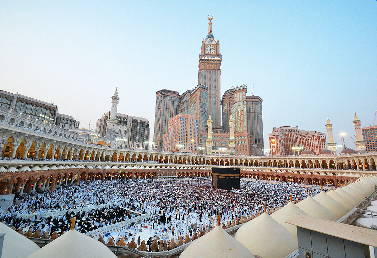 البعثة الصحيّة التونسيّة للحجّ تؤمن قرابة 900 عيادة طبية يوميا بمكّة واستعداداتها حثيثة ليوم عرفة 