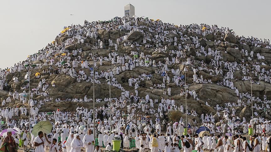  الحرارة قد تصل إلى 45 درجة: دعوة الحجيج إلى التوقي مع انطلاق التصعيد إلى عرفة 