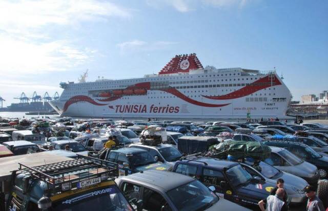 الديوانة التونسية تنطلق في العمل بتطبيقات اعلامية جديدة لتسهيل عودة التونسيين المقيمين بالخارج