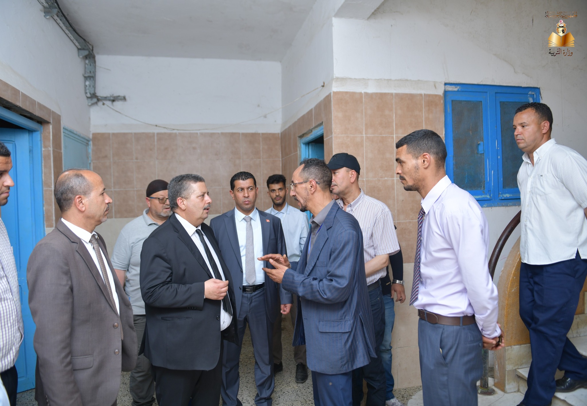خلال اطلاعه على ظروف سير امتحانات البكالوريا: وزير التربية يأذن بتحسين البنية التحتية بمعهدي فرنانة وعين دراهم