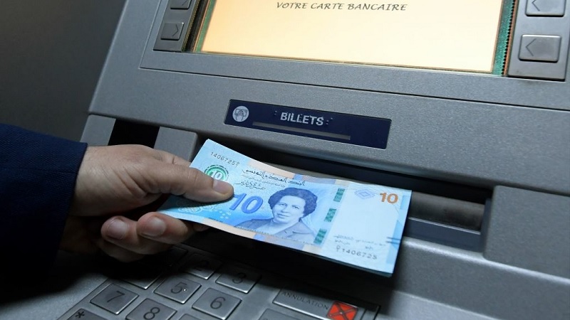 البنك المركزي يدعو لإتخاذ الإجراءات الضرورية لتأمين إستمرارية عمليات السحب من الموزعات الآليّة خلال عيد الإضحى