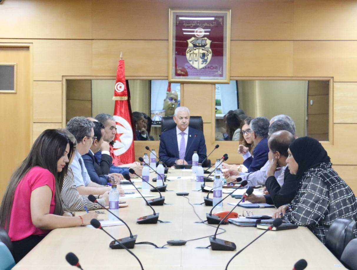 من بينها المنطقة الحرة ببن قردان: وضع جداول زمنية محددة لتسريع إنجاز مشاريع تابعة لوزارة التجارة