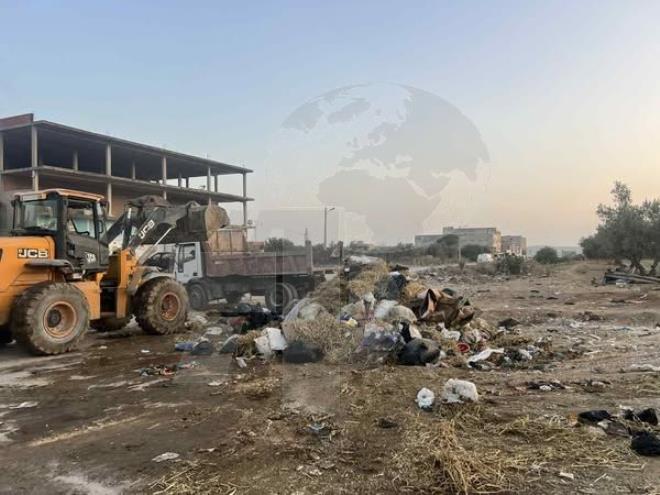 منوبة :  تدخلات استثنائية  قصد رفع بقايا الاضاحي والجلود والفضلات المنزلية 