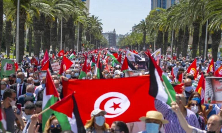 قرابة 1000 تونسي يشاركون في قافلة الصمود البرية لكسر الحصار على غزة