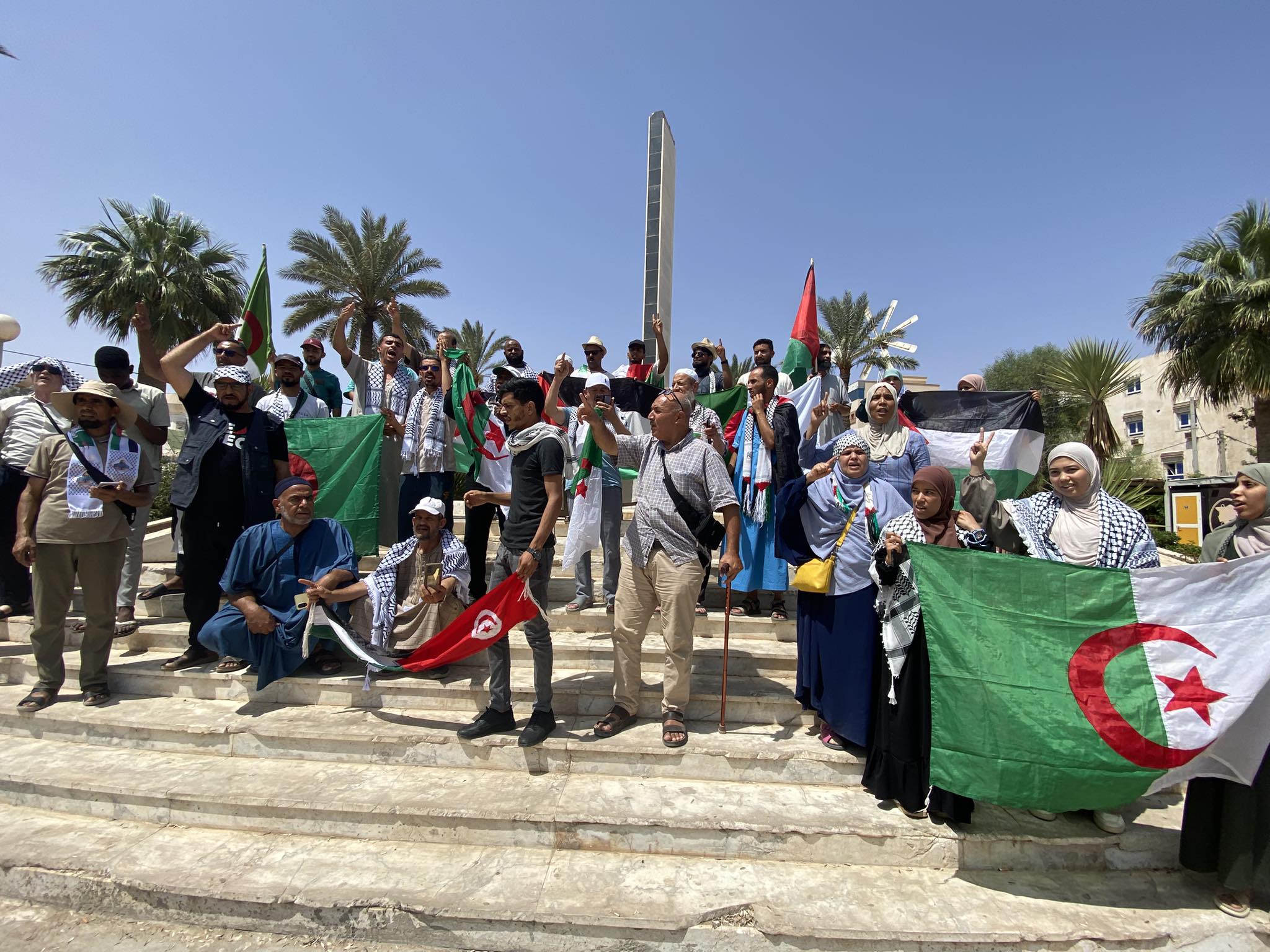  وفد جزائري يصل مدنين للمشاركة في قافلة الصمود لكسر الحصار على غزة