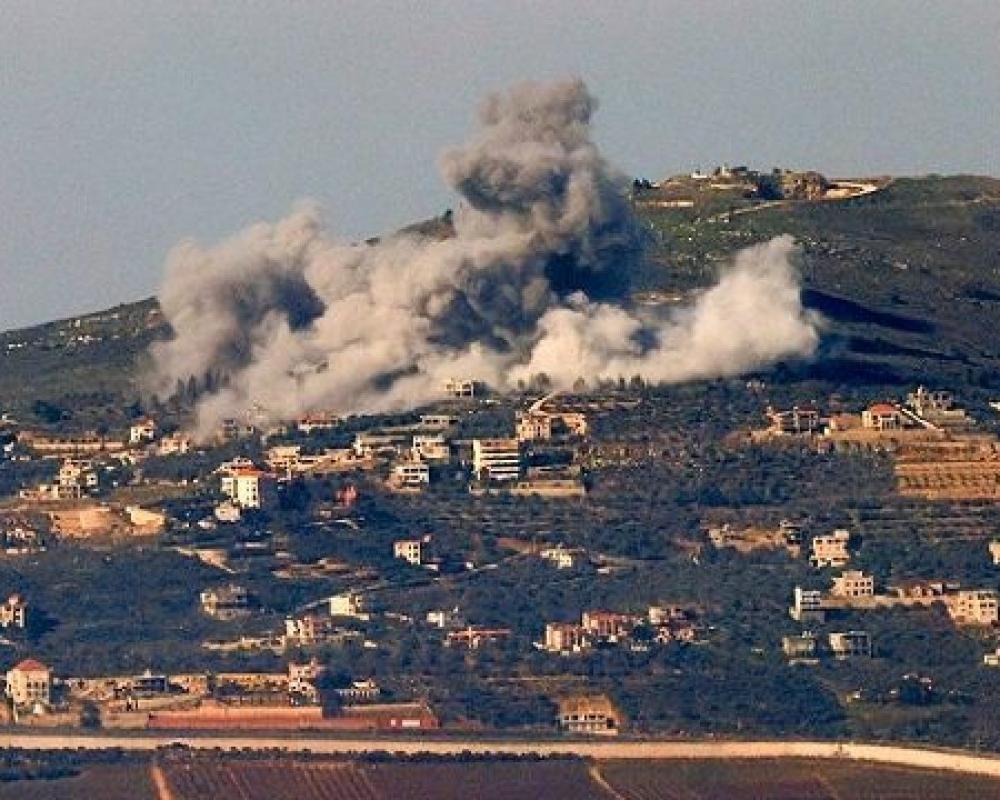 استشهاد شخص وإصابة آخرين في غارة للاحتلال على جنوب لبنان