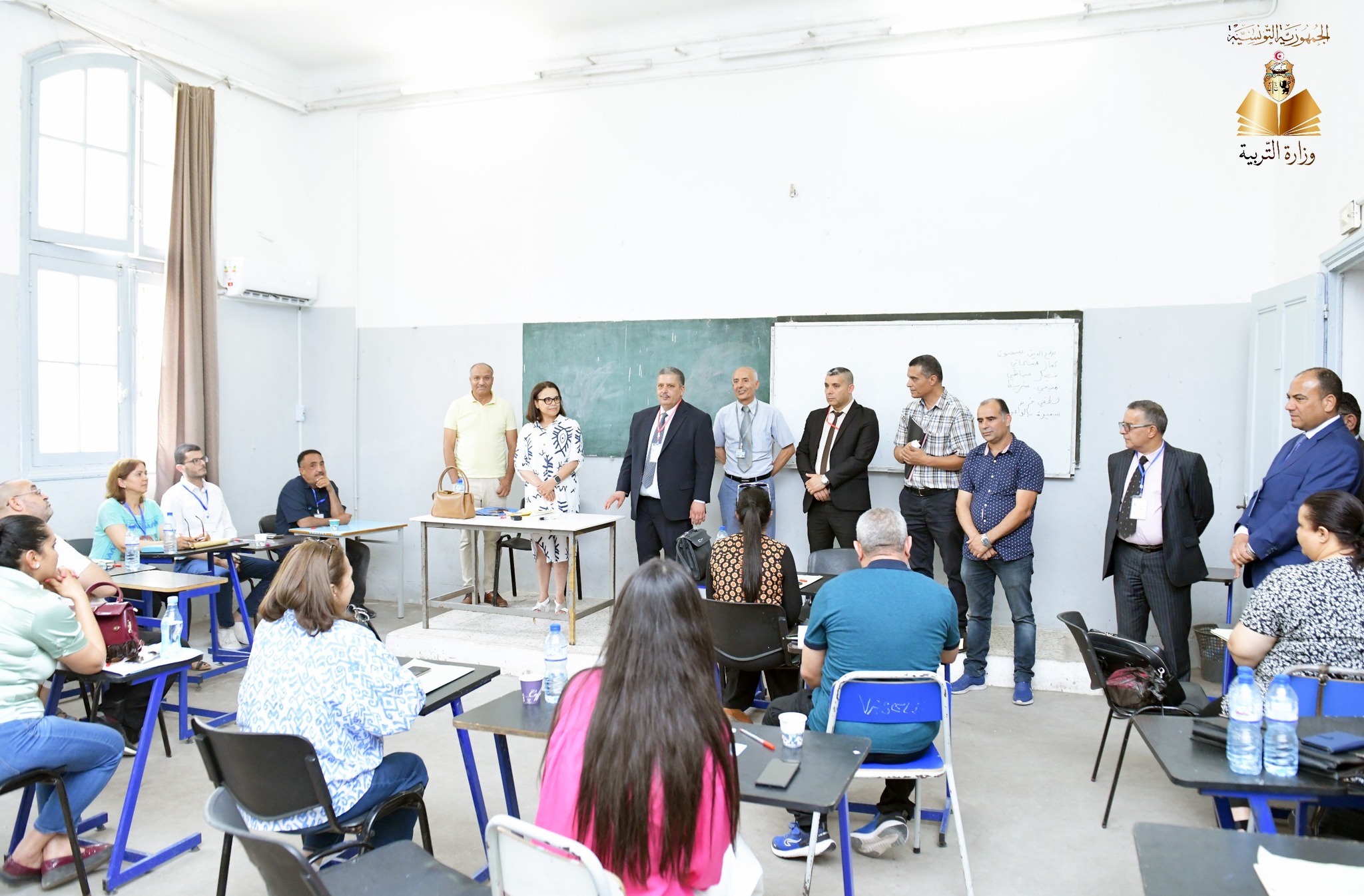 وزير التربية يؤدي زيارة لمركز إصلاح إمتحان الباكالوريا بمعهد بورقيبة النموذجي بتونس