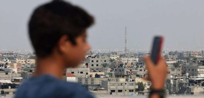 انقطاع كامل خدمات الإنترنت والاتصالات الثابتة في قطاع غزة