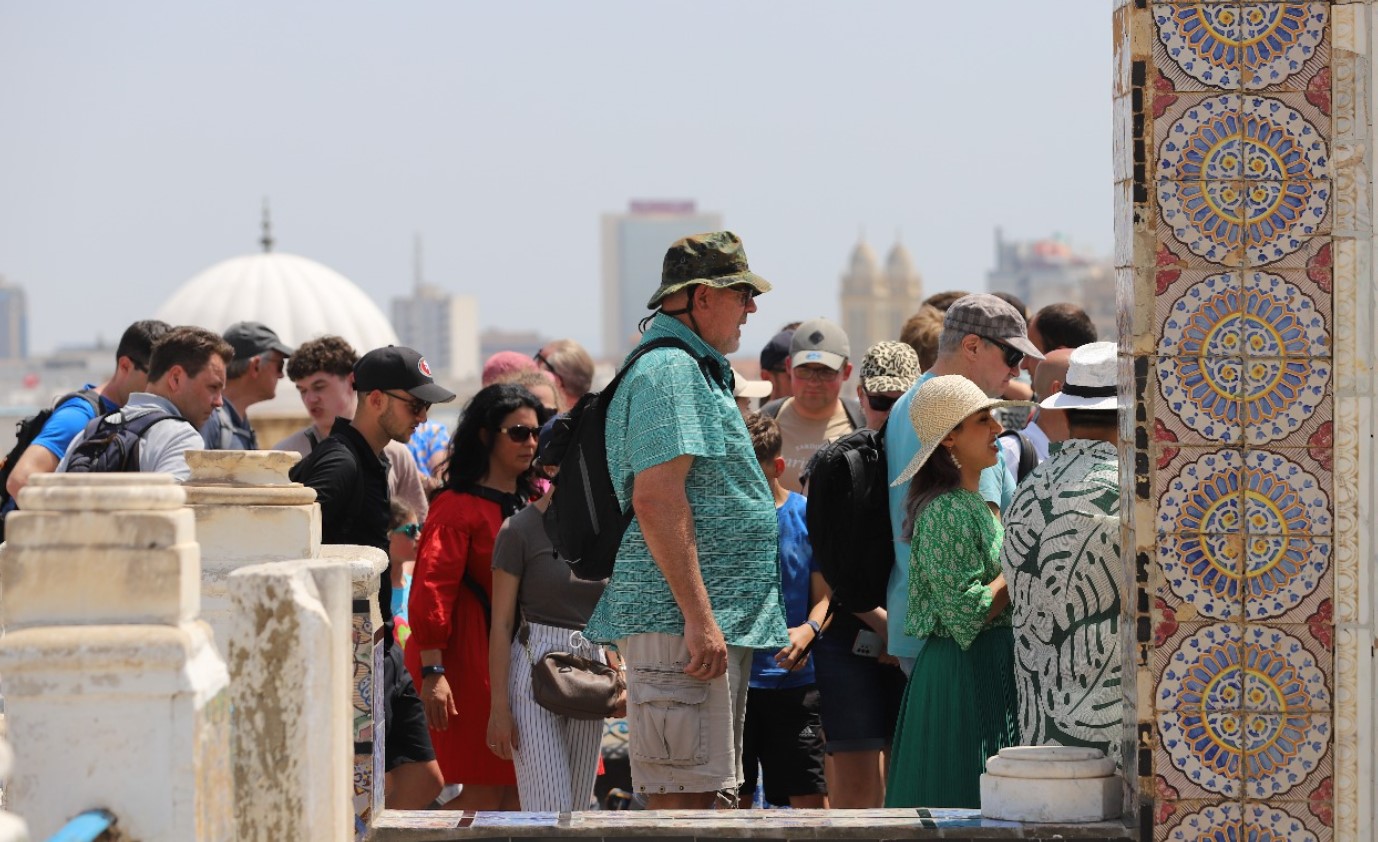 ميناء حلق الوادي: 9500 سائح  يصلون على متن باخرتين سياحيتين