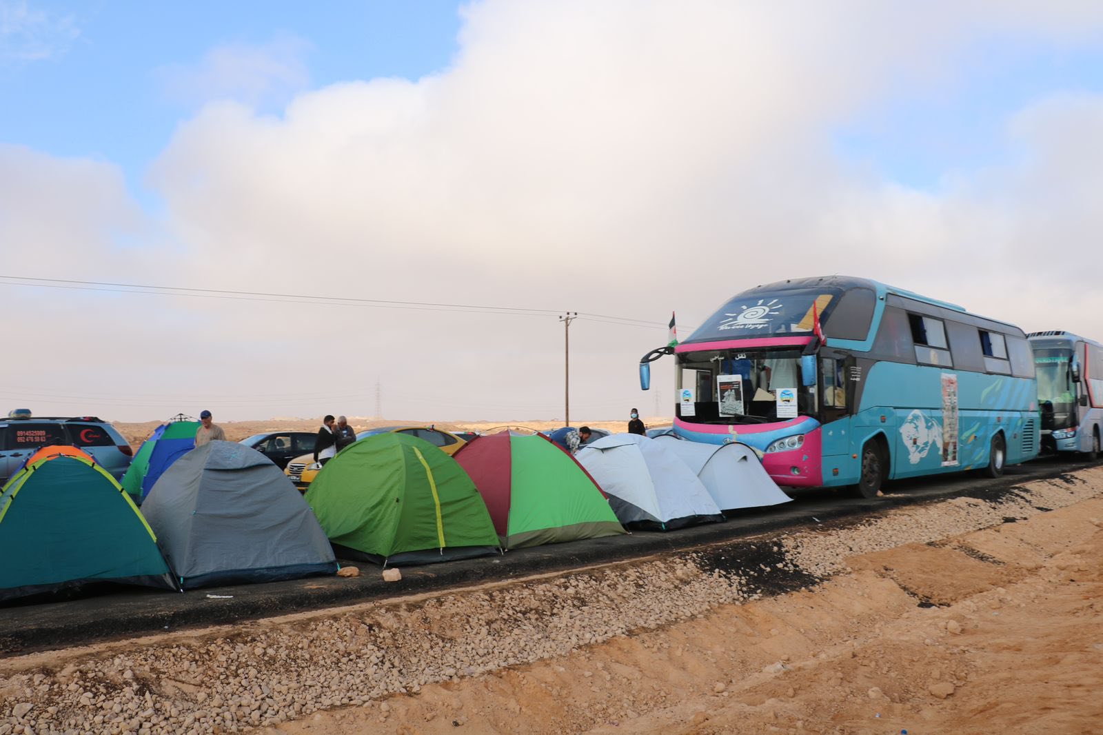 قافلة الصمود تخيّم على مشارف مدينة سرت الليبية في انتظار إذن سلطات الشرق لها بالدخول