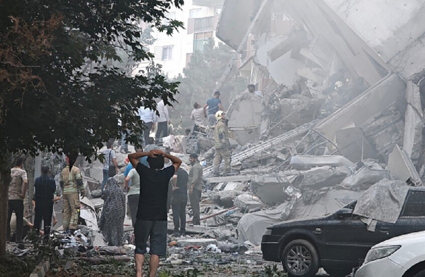 إيران: مصرع 60 شخصا جراء غارة جوية استهدفت مجمعا سكنيا في طهران