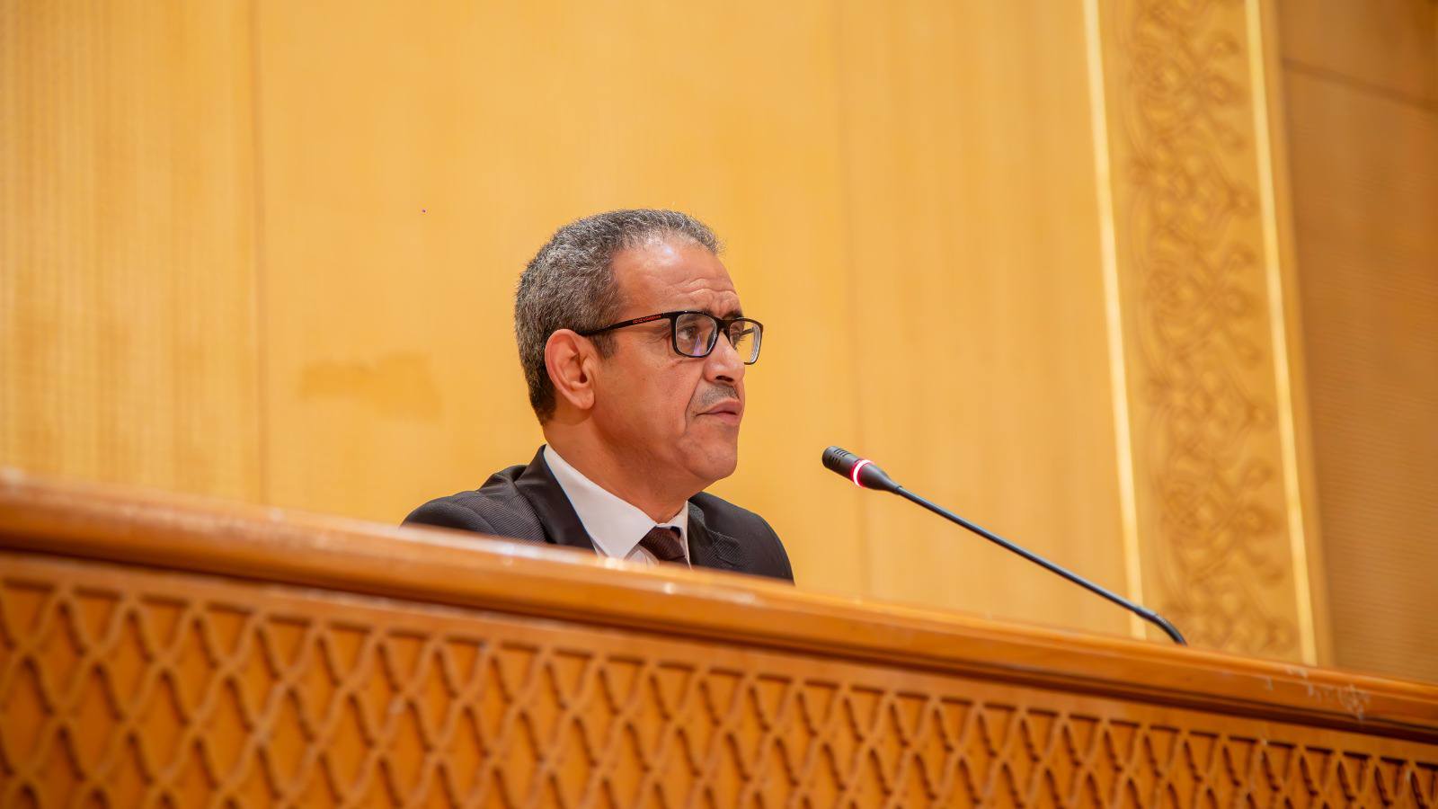 مجلس الجهات والأقاليم: يوم دراسي برلماني حول المخطط التنموي والبناء القاعدي.