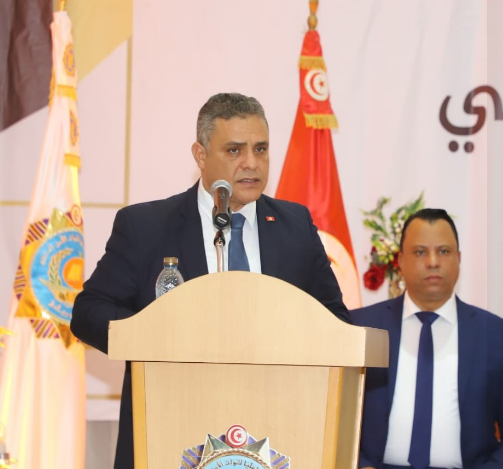 وزير الداخلية يشرف على حفل اختتام الدّورة التّكوينيّة السادسة والعشرون للمدرسة العُليا لقوّات الأمن الدّاخلي