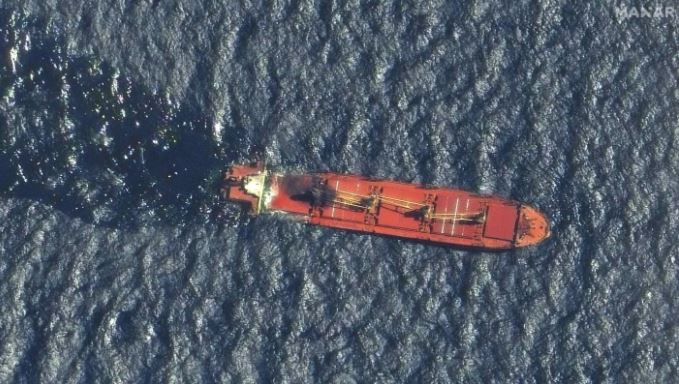  تحمل نحو مليون برميل: انفجار ناقلة نفط قبالة سواحل ليبيا