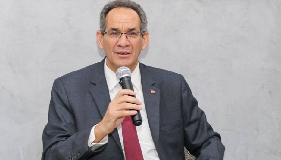 وزير التعليم العالي يفتتح بطبرقة الدورة الخامسة لمدرسة فيزياء البلازما والاندماج النووي في منطقة الشرق الأوسط وشمال إفريقيا