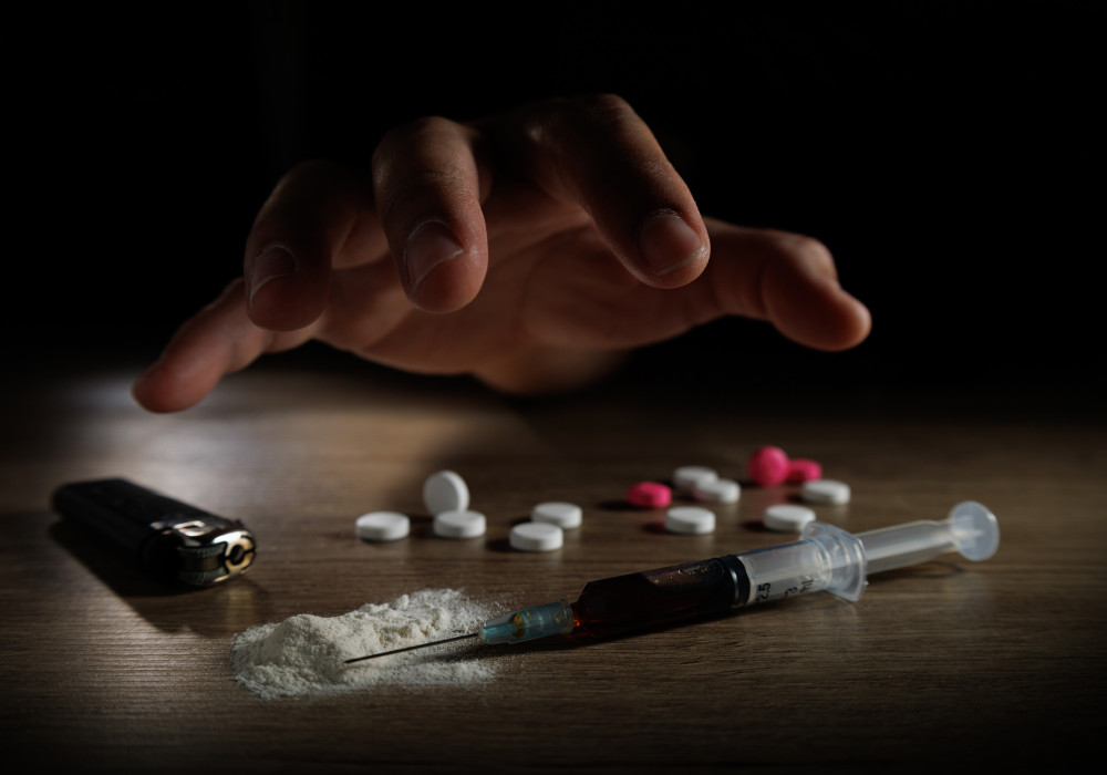 المكلف بملف الإدمان: تفاقم متواصل لاستهلاك المخدرات للفئة بين 15 و17 سنة وقريبا فتح مراكز علاج جديدة