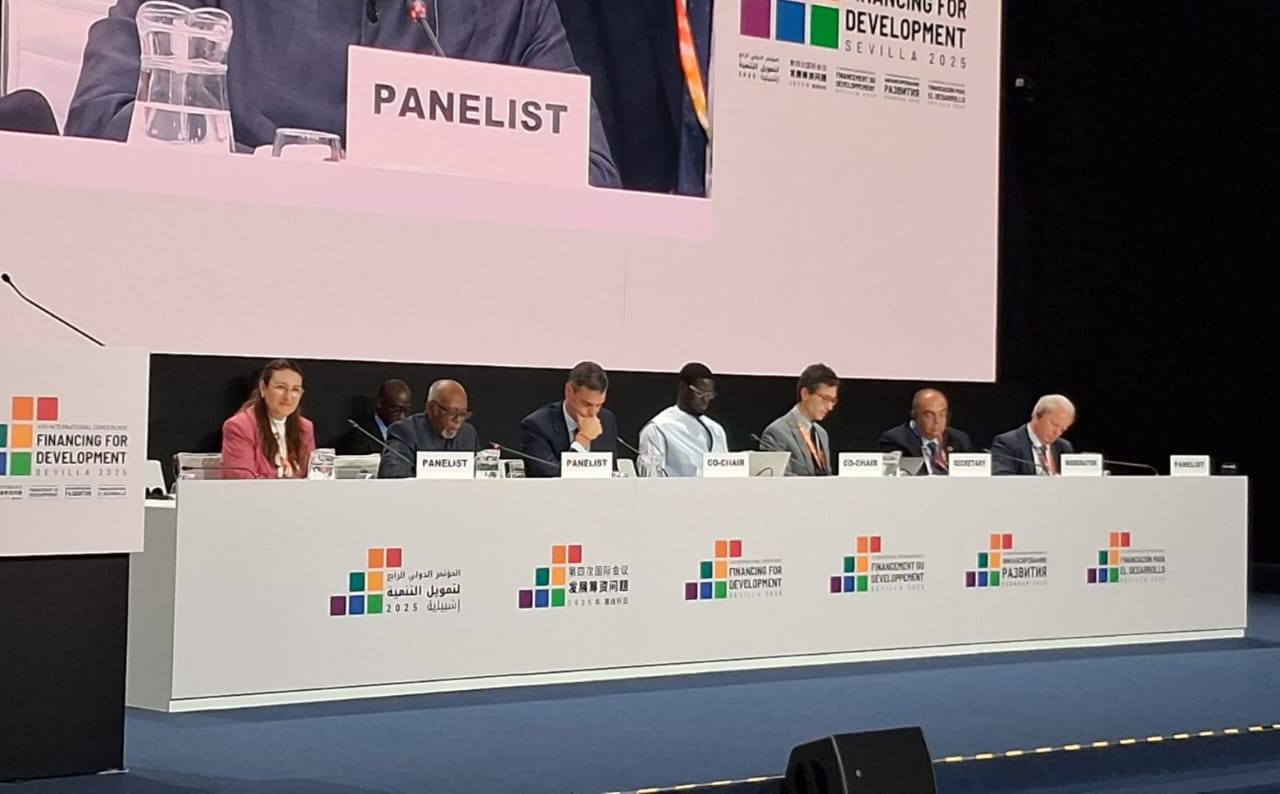 في إطار أعمال المؤتمر الدّولي الرابع لتمويل التنمية المنعقد بإسبانيا، وزيرة الماليّة تشارك في أشغال مائدة مستديرة حول: "تحقيق هيكل ديون سياديّة موجّه نحو التنمية"