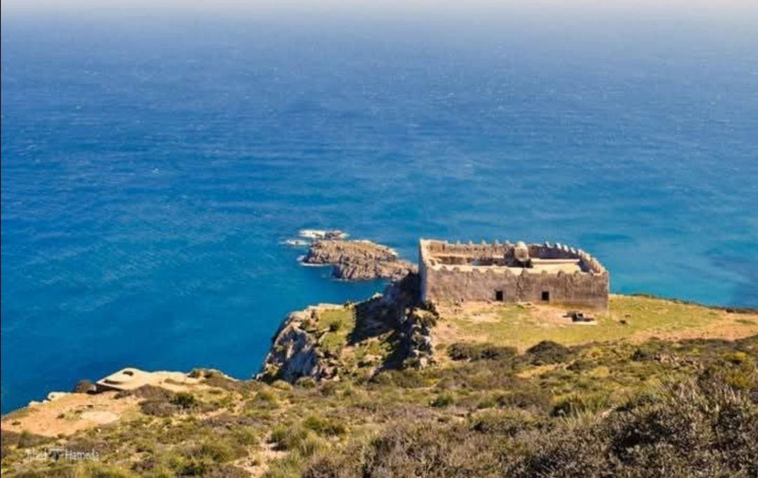 طقس مغيم بأغلب المناطق والحرارة تتراوح 32 و 41 درجة 
