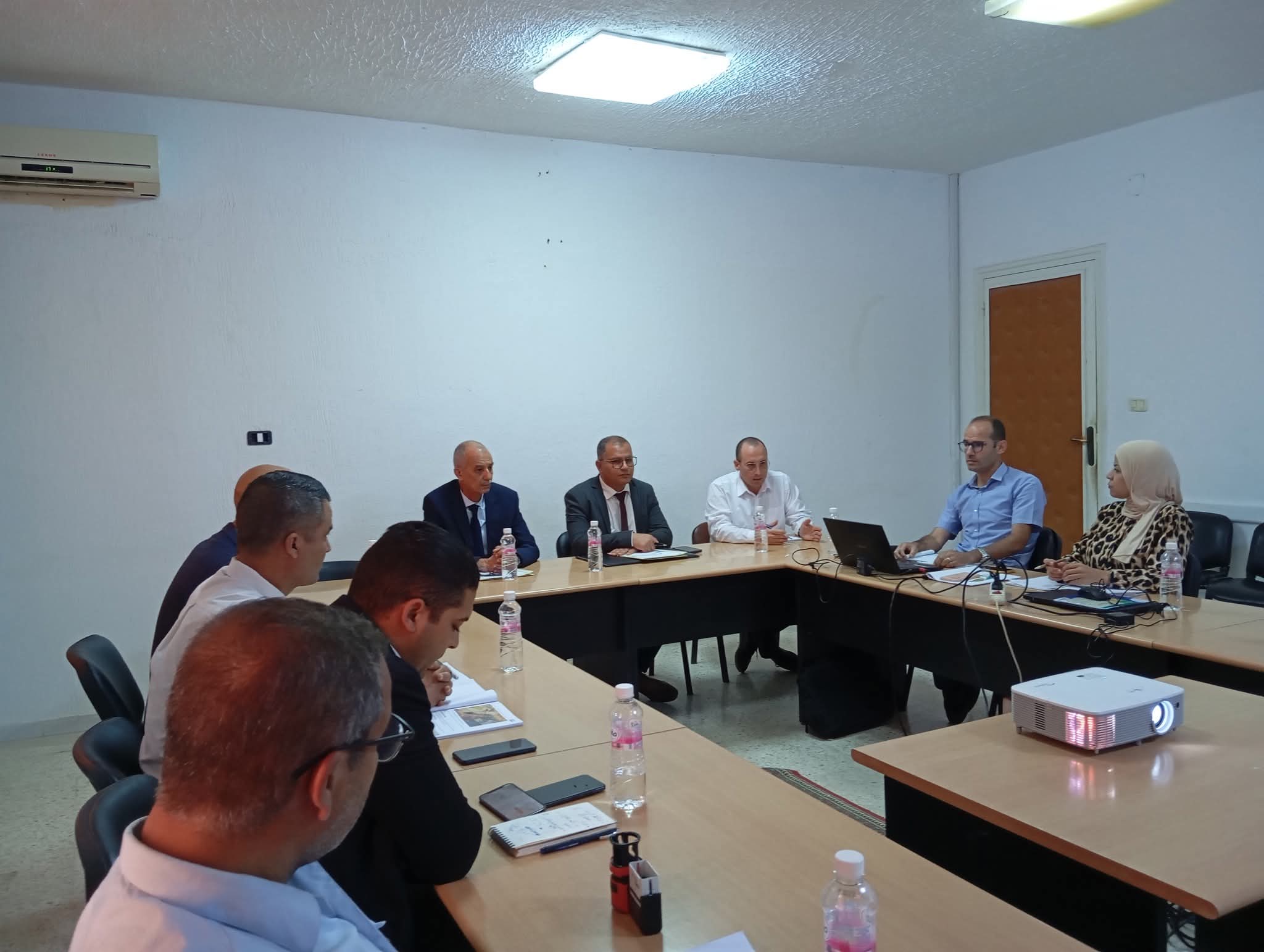 قابس: عرض الدراسة التفصيلية لمشروع  الأروقة الاقتصادية