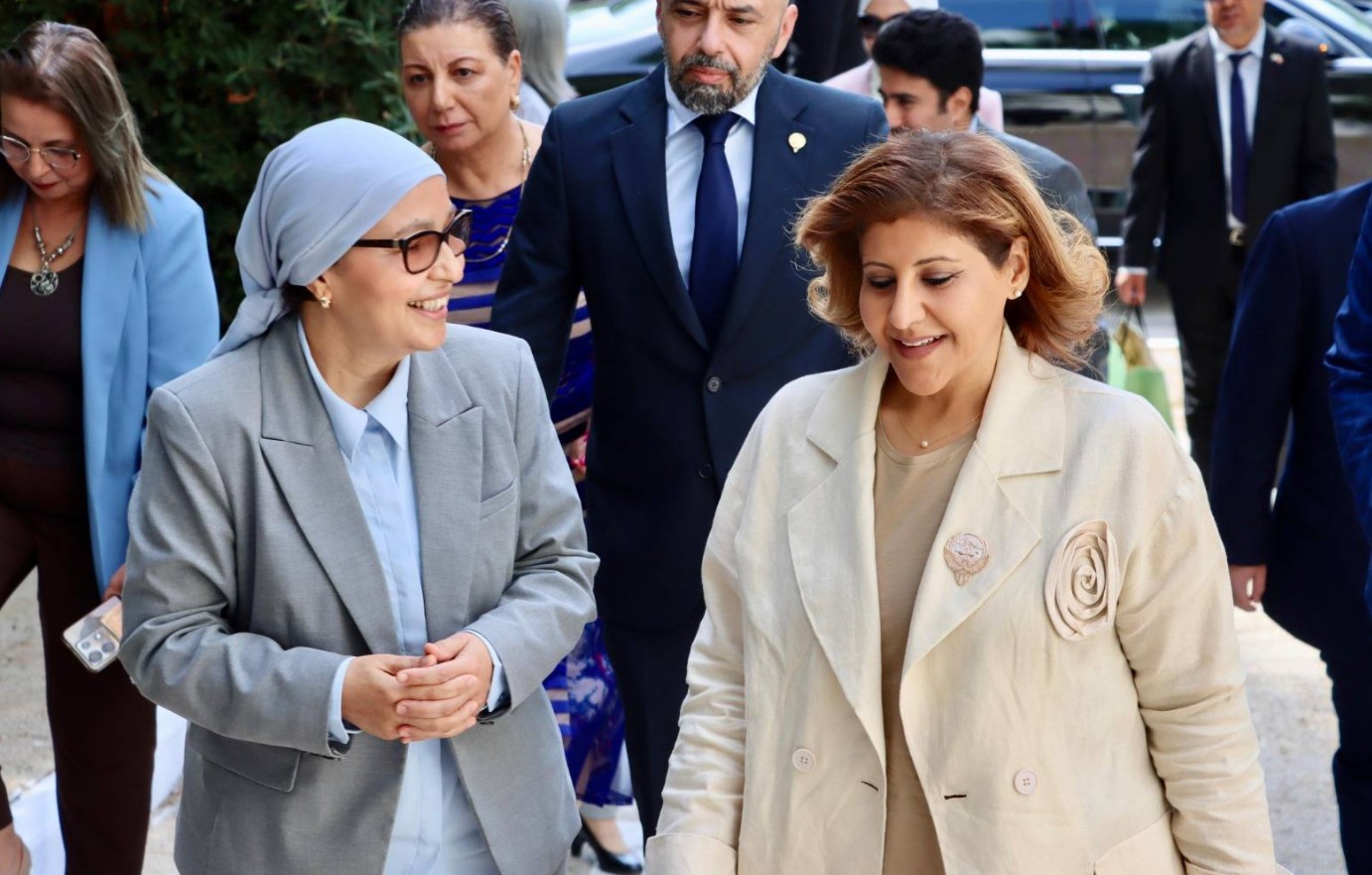 وزيرة الأسرة تبحث مع مساعدة وزير الخارجية الكويتي لشؤون حقوق الإنسان سبل تعزيز التعاون الثنائي بين البلدين