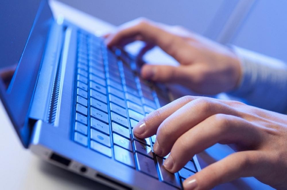 وزيرة الأسرة تختتم فعاليات اليوم الأول من تظاهرة "مسارات الشباب والنساء نحو التشغيل في مجالات العلوم 