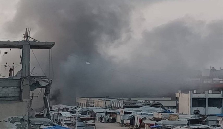 سقوط شهداء وجرحى في سلسلة غارات جوية صهيونية عنيفة استهدفت منازل ومراكز إيواء في قطاع غزة