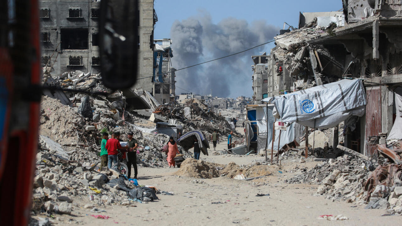 فلسطين: 16 شهيدا إثر قصف الاحتلال الصهيوني المتواصل على عدة مناطق في قطاع غزة