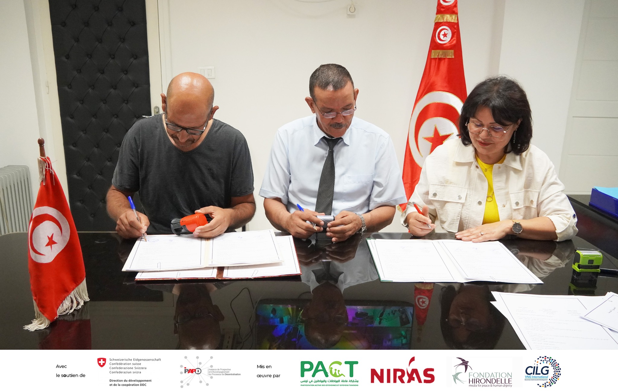  مجموعة من الجمعيات الناشطة بولاية قفصة تشرع قريبا في اشغال صيانة وتهيئة لمدرستين بكل من معتمديتي المظيلة والقصر