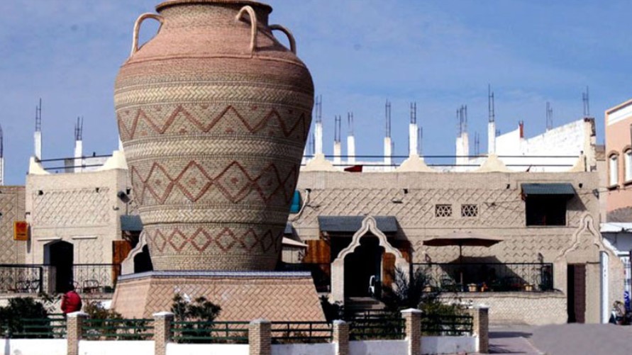 توزر: متابعة مشاريع الوكالة العقارية السياحية والوكالة العقارية للسكنى المبرمجة لفائدة الجهة