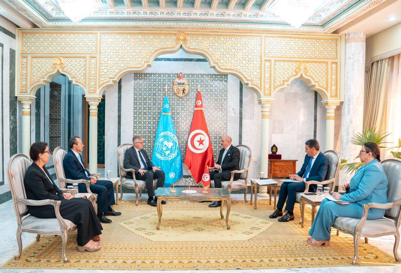 وزير الخارجية يلتقي وكيل الأمين العام لمنظمة الأمم المتحدة المُكلّف بعمليّات السّلام