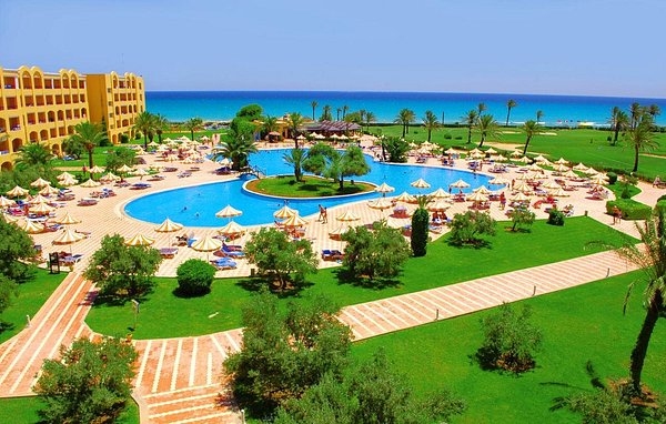الجامعة العامة للسياحة: تسجيل تراجع على مستوى إنهاء عقود العاملين في القطاع السياحي
