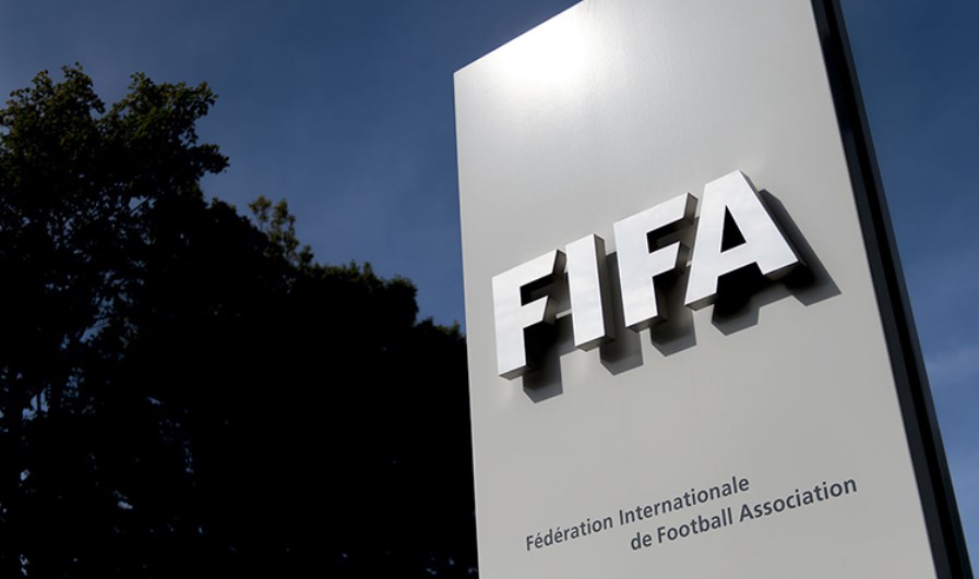 ’’فيفا’’ يُصدر قرارات جديدة بشأن صحة وراحات اللاعبين واللاعبات