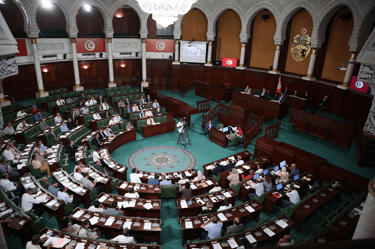 مقترح قانون لتنظيم الوضعية القانونية والمهنية للإطارات المسجدية وضبط حقوقهم وواجباتهم