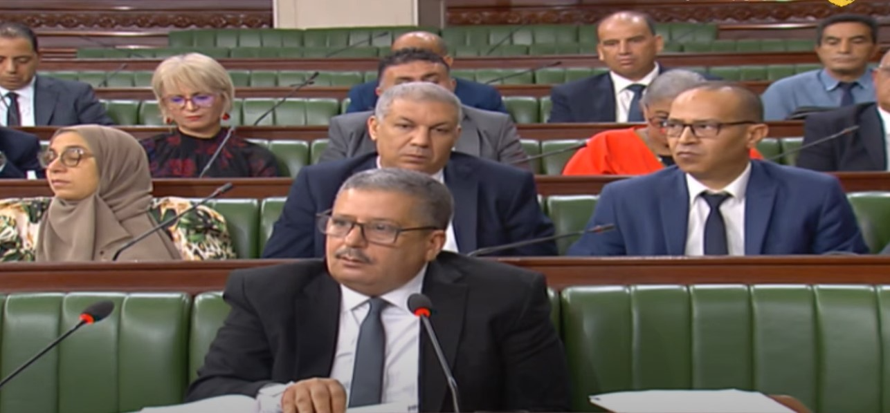 وزير التربية: موفى جويلية إدماج أعوان التأطير والمخابر واستكمال الدفعة الأولى من الأساتذة والمعلمين النواب