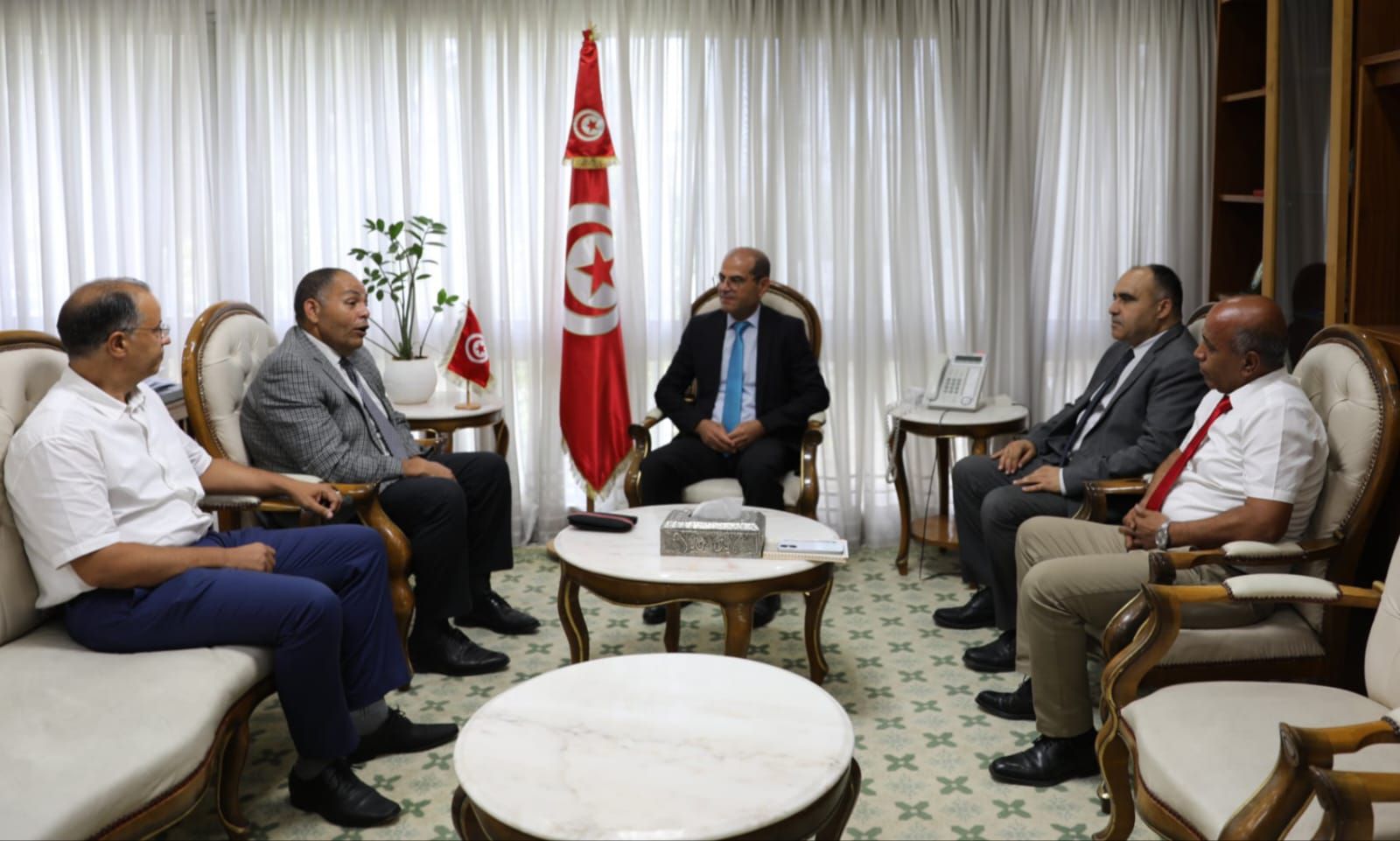 وزير التجهيز والإسكان يستقبل المدير العام للوكالة الوطنية للتحكم في الطاقة 