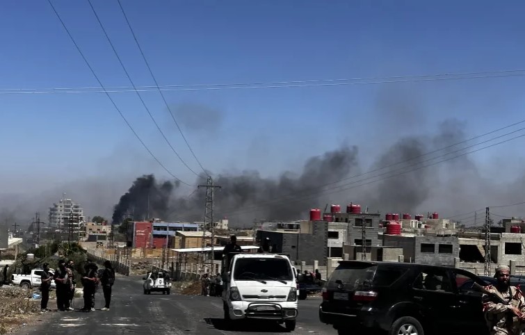 الخارجية الأمريكية: واشنطن تتواصل مع سوريا والكيــ...ــان الصهيــ....ــونــ..ــي وتتوقع خفض التصعيد بينهما قريبا 