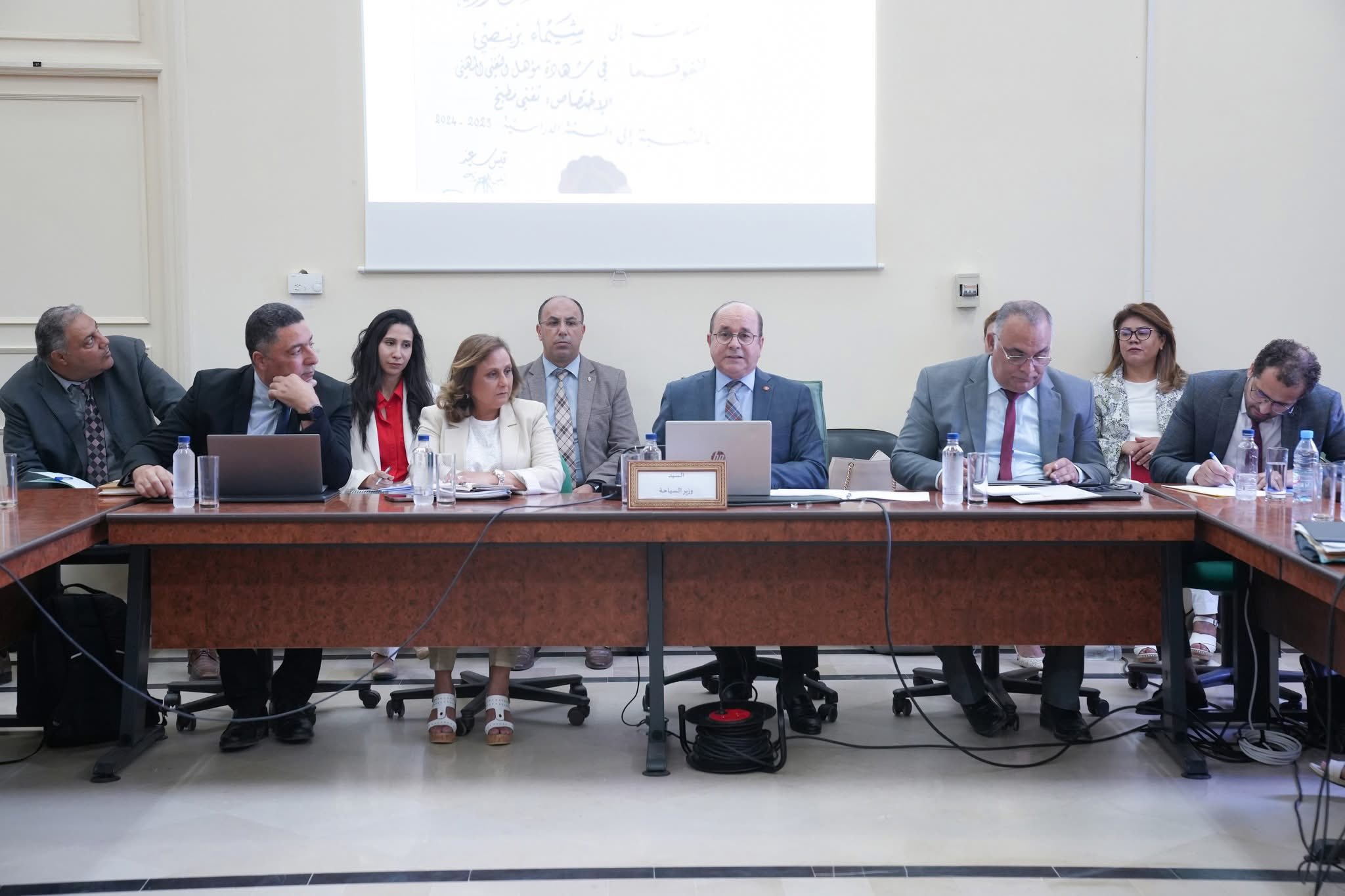 وزارة السياحة:  التوجه لإحداث منصة وطنية لهيكلة وتنظيم السياحة البديلة في تونس