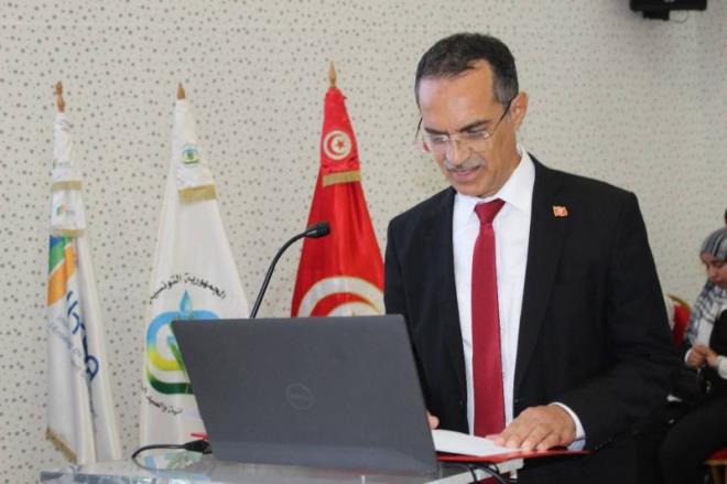 تكريم الطلبة والمتكونين المتفوقين في منظومة التعليم العالي والتكوين الفلاحي بمناسبة يوم العلم