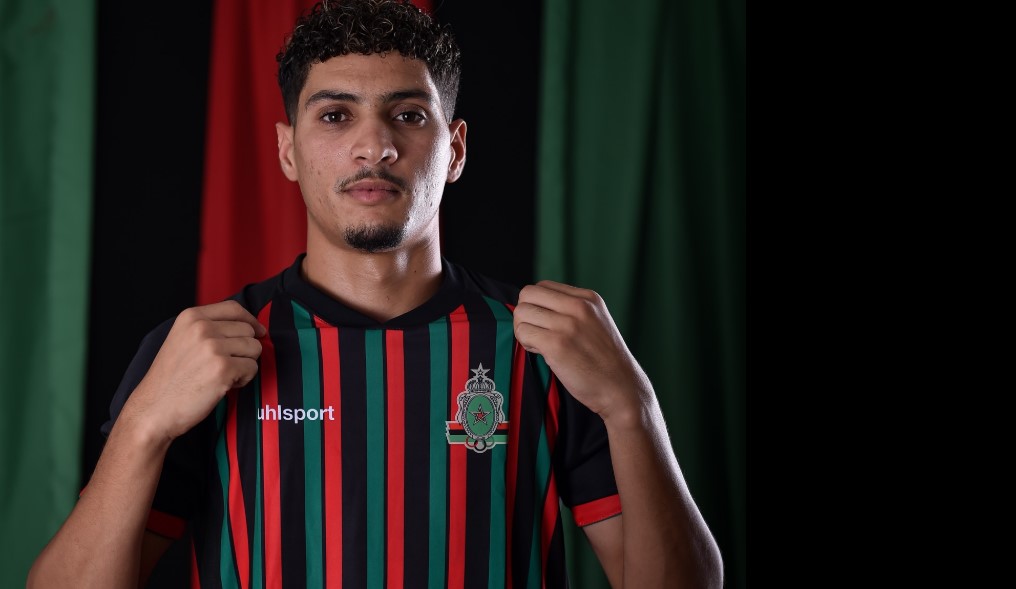 الجيش الملكي المغربي يتعاقد مع اللاعب التونسي أشرف الحباسي