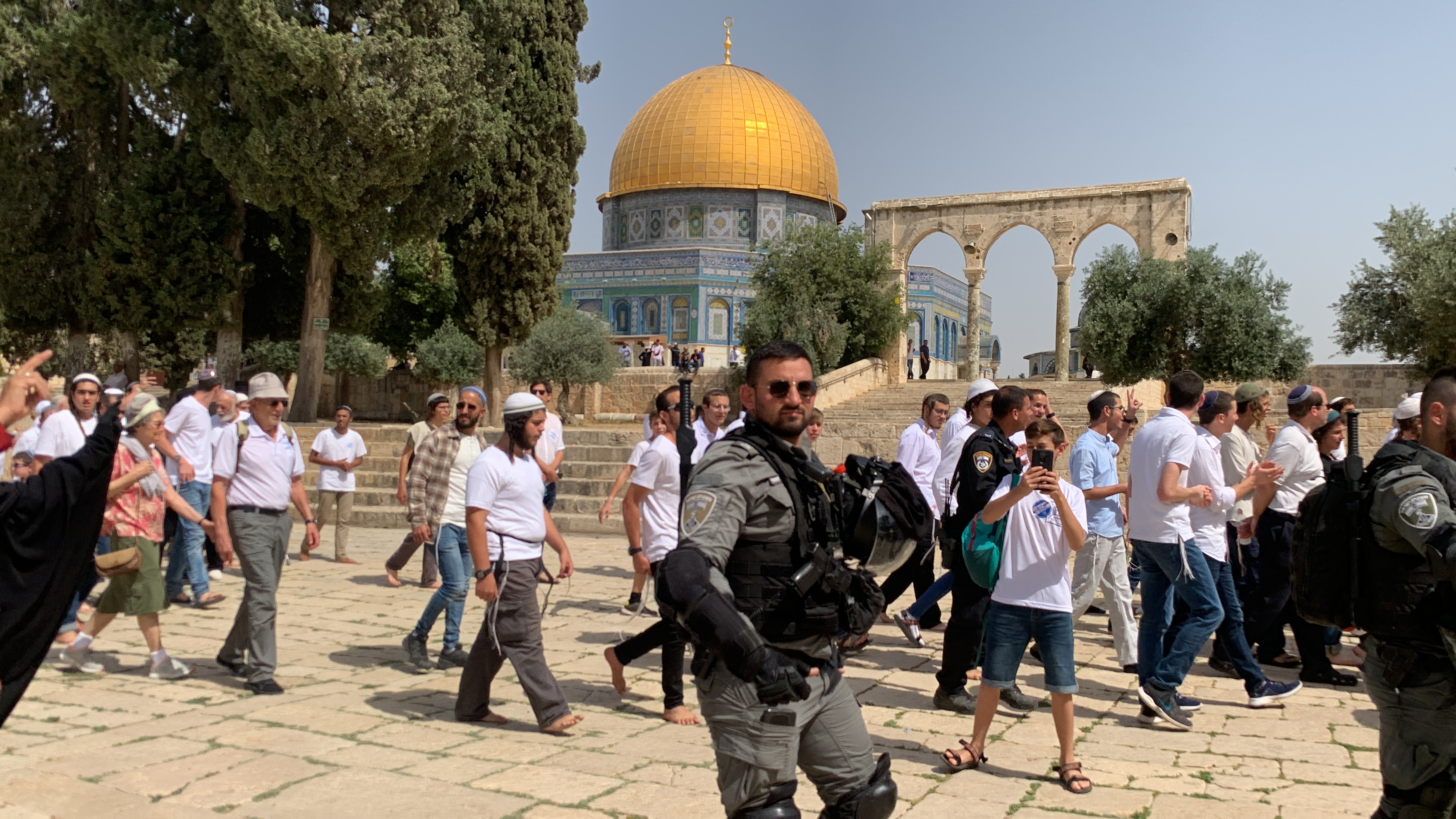 فلسطين: مستوطنون يقتحمون المسجد الأقصى... وارتفاع حصيلة شهداء منتظري المساعدات في غزة