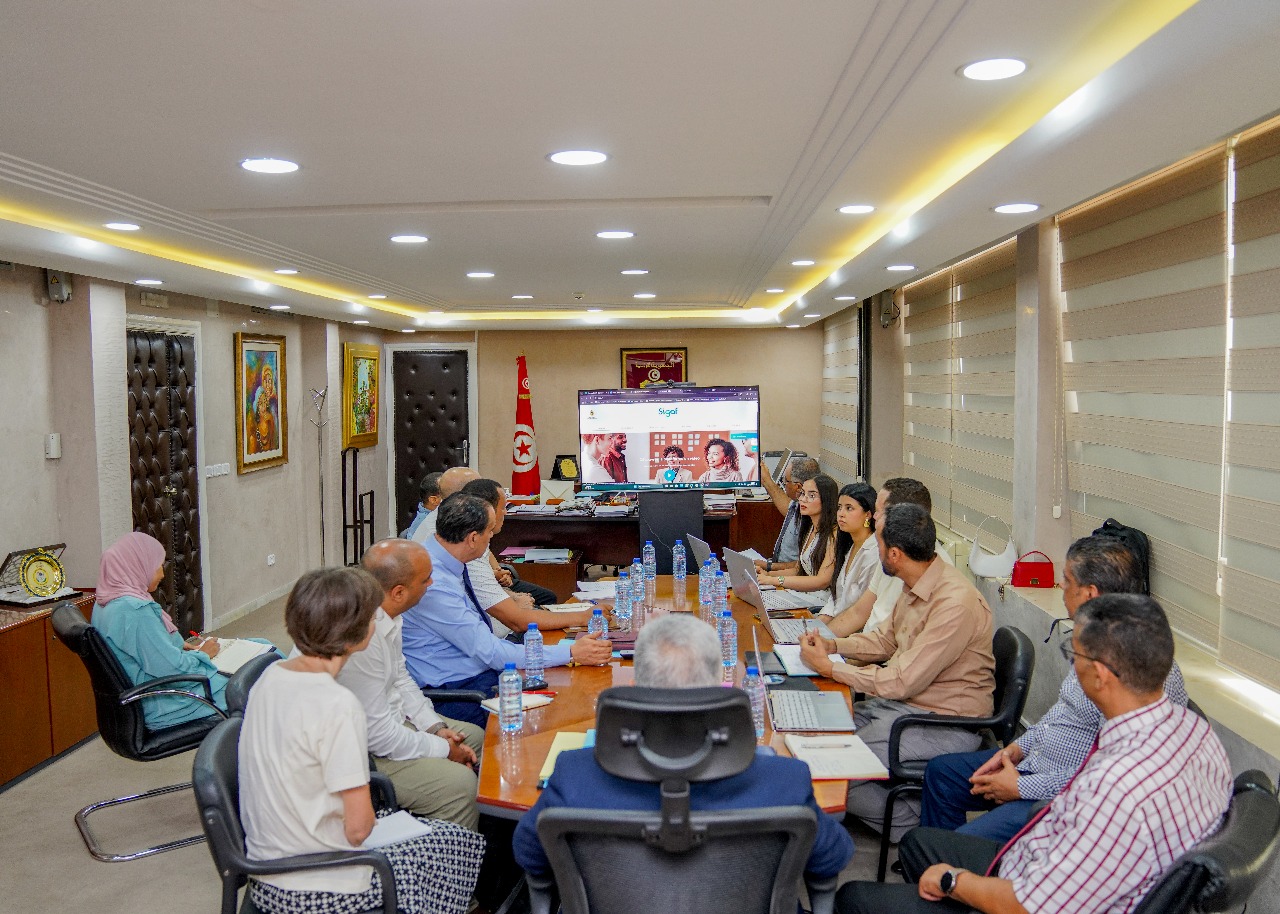 متابعة تنفيذ مشروع تركيز نظام معلوماتي مندمج للتصرف في أنشطة التكوين المهني "سيقاف"