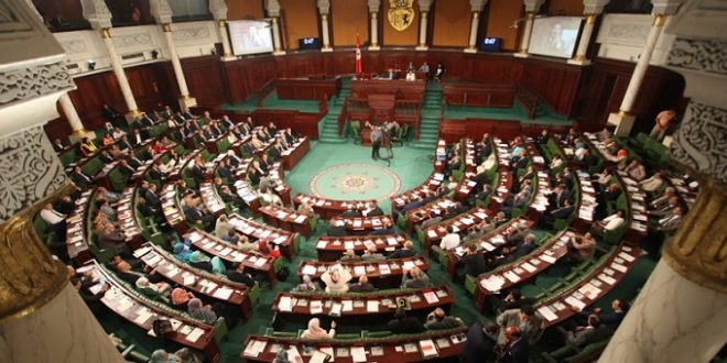 جلسة عامة بمجلس نواب الشعب للنظر في مشروع قانون تجديد وتطوير خطوط السكة الحديدية لنقل الفسفاط