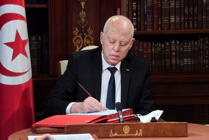 رئيس الجمهورية يقرر بمناسبة الاحتفال بالذكرى 68 لإعلان الجمهورية منح العفو الخاص ل745 سجينا