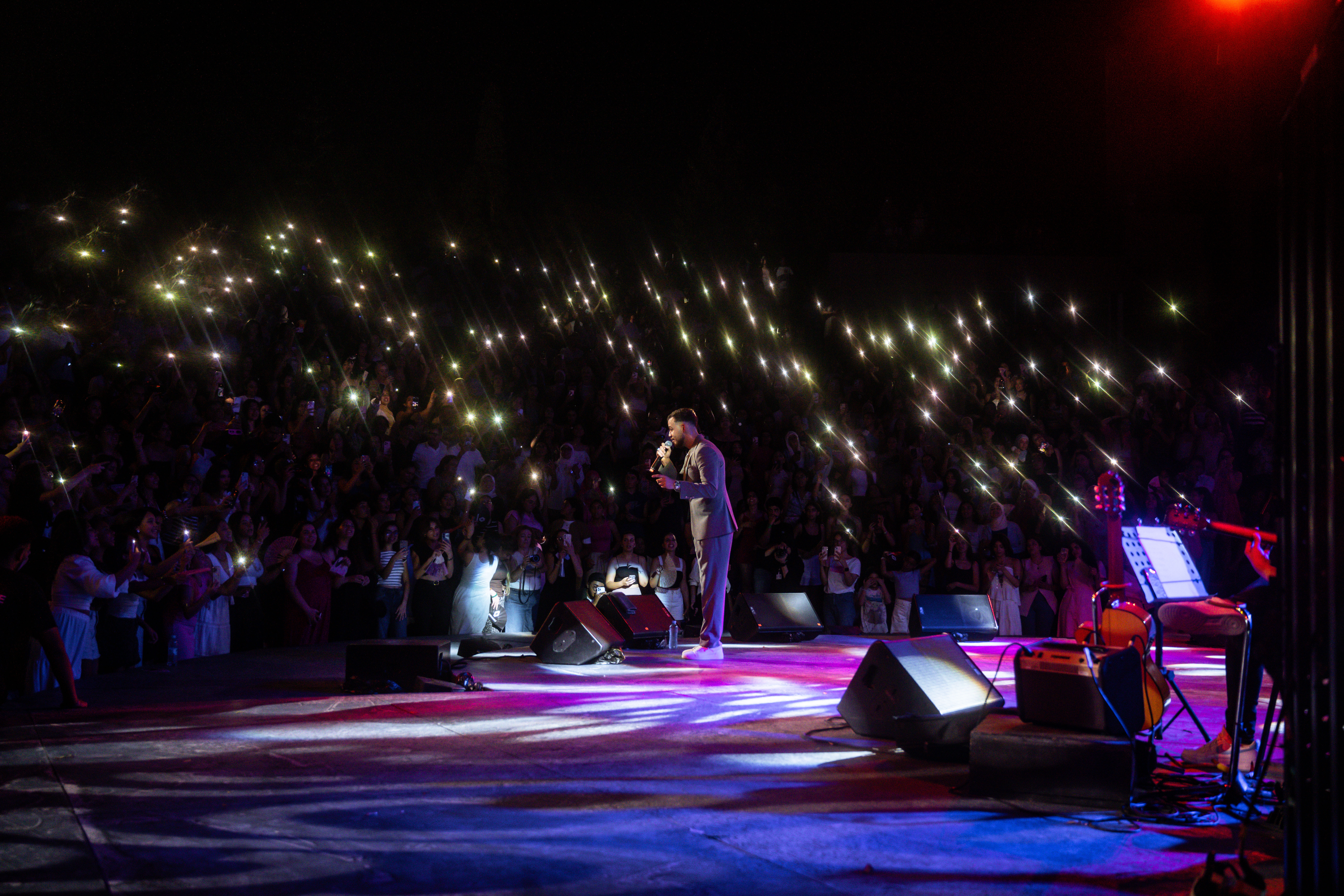 Carton plein pour Siilawy à Hammamet : L'idole des jeunes a enflammé l'amphithéâtre !